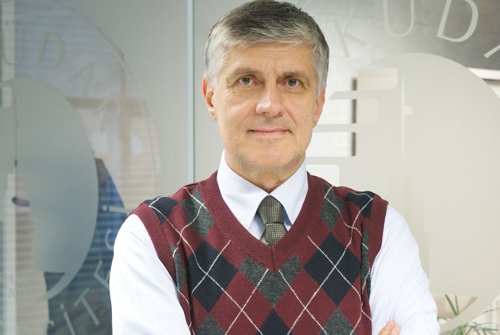 Prof. Dr. Tayfun Uzbay: “Kronik hastalıkları olanlar grip aşısı yaptırmalı”