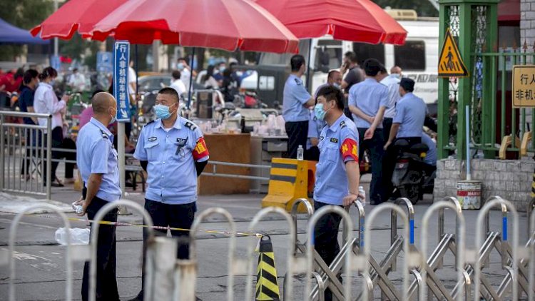 Pekin'de yeni Covid-19 vakaları görülen gıda hali kapandı; çevresindeki 11 mahalle karantinada