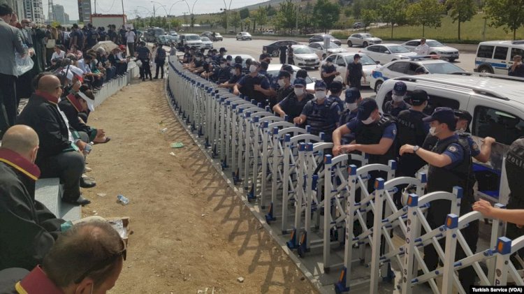 Baro Yöneticileri Ankara Girişinde Abluka Altında Tutuluyor