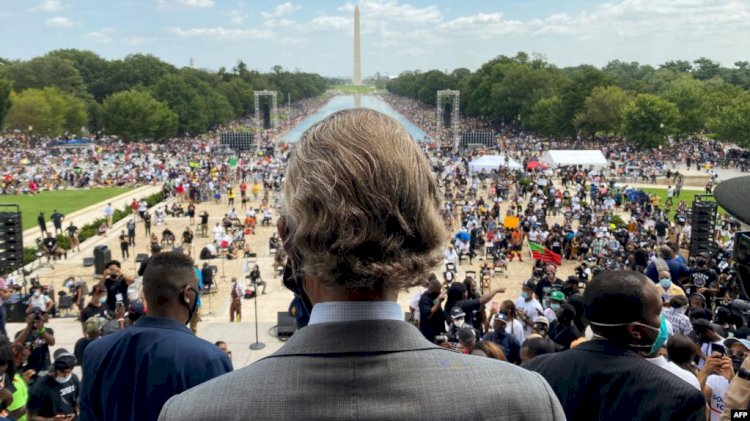 Washington’da Irkçılık Karşıtı Yürüyüşe Binler Katıldı