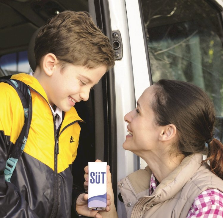 Okulda güçlü bağışıklık sistemi için her gün iki bardak süt