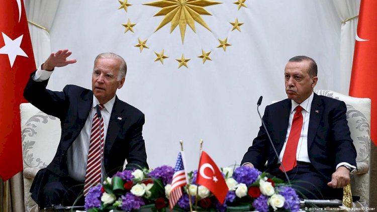 Ünlü ekonomist: Erdoğan Biden'a el uzatmış oldu