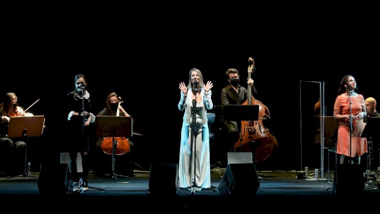 Dilek ve Derya Türkan ile nostaljik yolculuk "Bir Aşk Masalından Şarkılar"