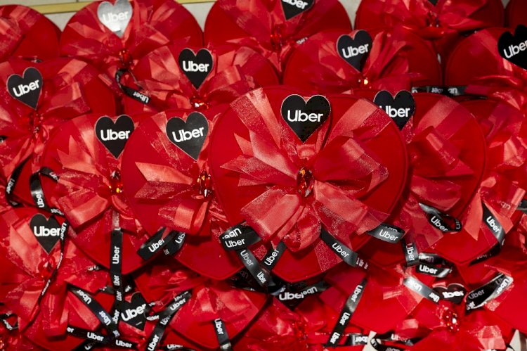UberÇikolata: 14 Şubat'ta Uber’den sevgililer günü hediyesi
