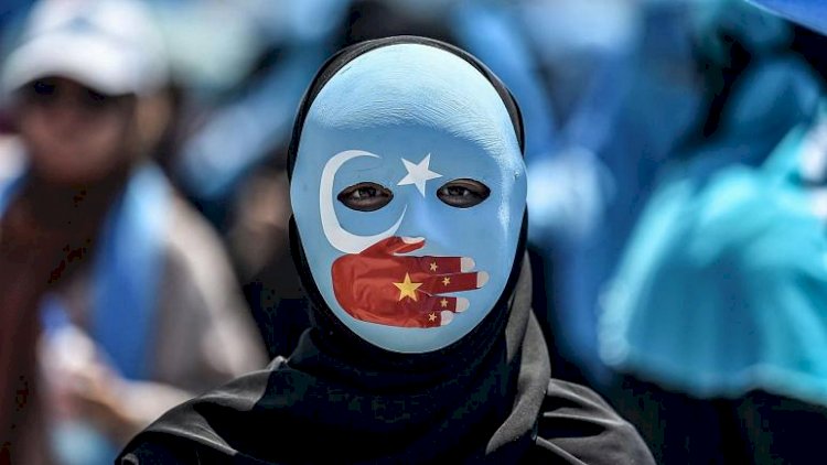 Uygur politikası nedeniyle Çin pamuğunu bırakan ünlü markalar sosyal medyada 'saldırı atında'