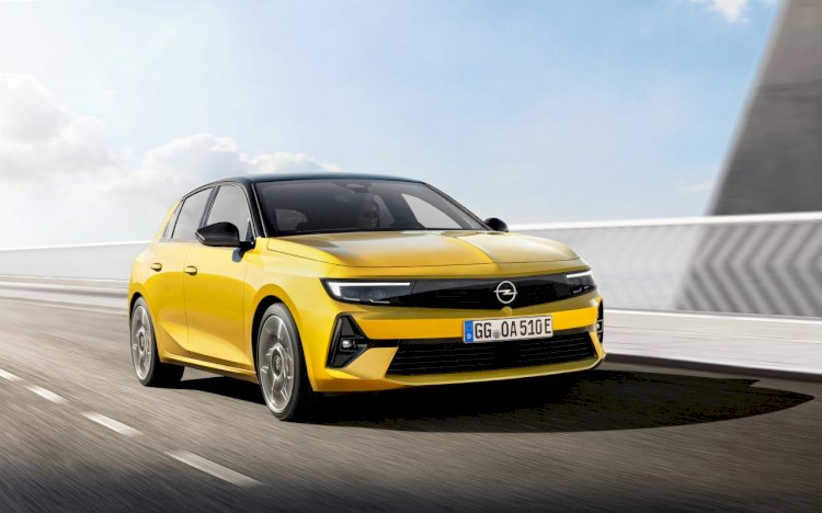 Opel Astra Tamamen Yenilendi ve Şarj Edilebilir Hibritle Elektriklendi!