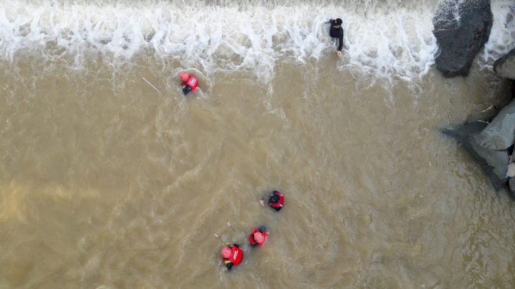 "AKUT, Rize sel felaketinde 16 vatandaşımızı güvenli alana tahliye etti"