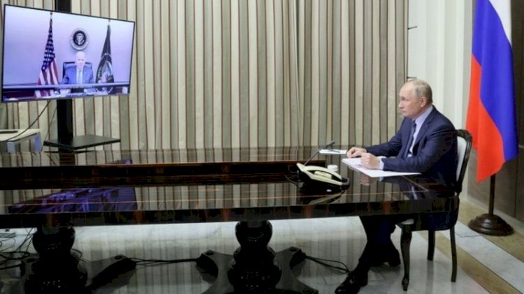 Biden ve Putin Ukrayna'da artan gerilimle ilgili görüştü