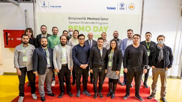 TÜSİAD ve İzmir Büyükşehir Belediyesi’nin işbirliğinde hayata geçirilen “Girişimcilik Merkezi İzmir” ilk mezunlarını verdi