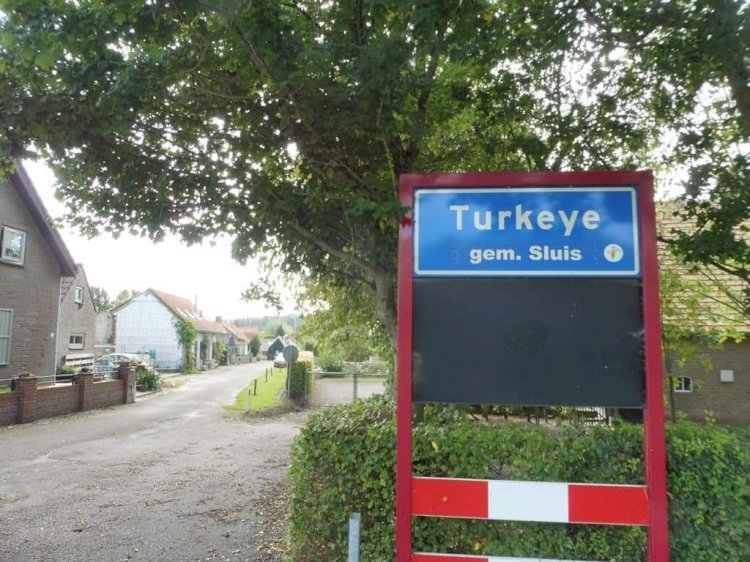 Hollanda’daki Türk köyü: Turkeye.