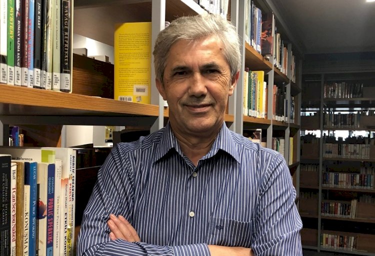 Prof. Dr. Süleyman İrvan: “Google gazeteciliği haberciliğin özünü bozdu!”