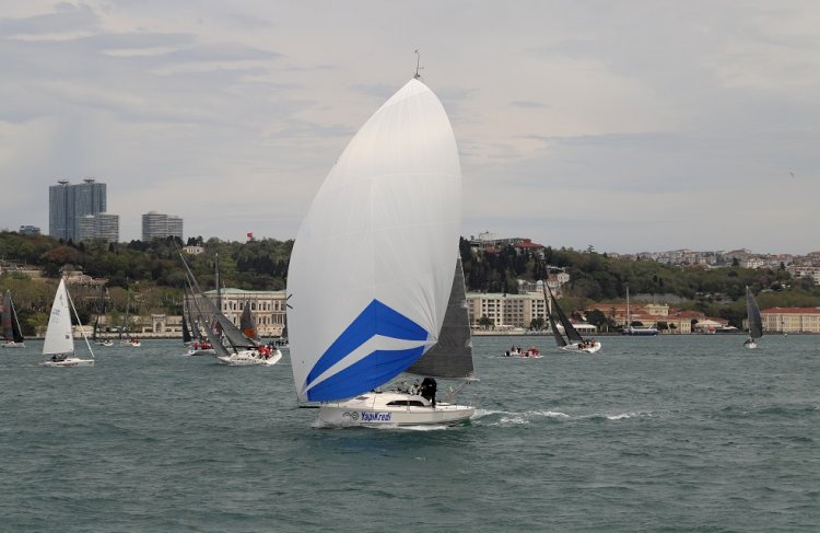 Yılın İlk Boğaz Yarışı’nda yelken rüzgârı esti