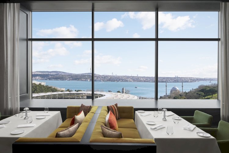 The Ritz-Carlton, Istanbul ile Sevgililer Günü’ne Işıltılı Bir Dokunuş