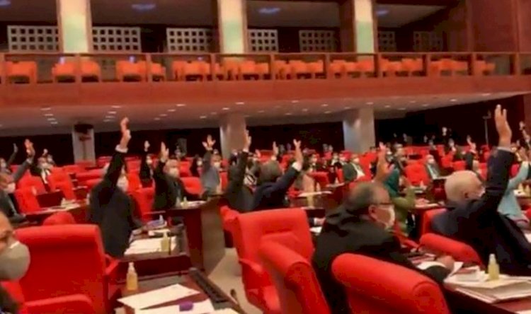 'Sağlıkta Şiddet Yasa Teklifi' AKP ve MHP'nin oylarıyla reddedildi