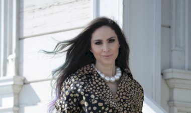 Ayşe Kucuroğlu: "Eski Kıyafetlerimden Yenilerini Yapıyorum"