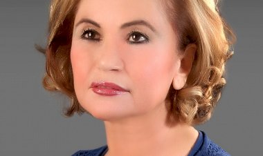 AŞK TATLI BİR MASALDIR