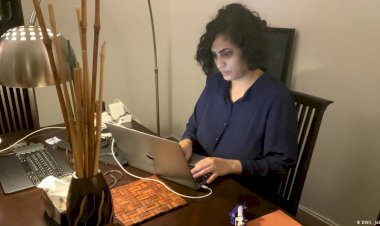 Salgında evle iş arasında sıkışan kadınlar
