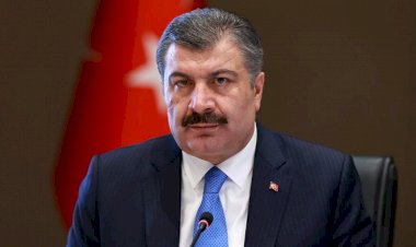 Sağlık Bakanı Koca'dan AVM kuyruğu tepkisi: Çok yakınlık normalden tez ayrılık getirir