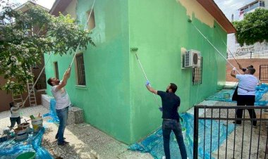 CHP’li gençler köy camisini yeniledi