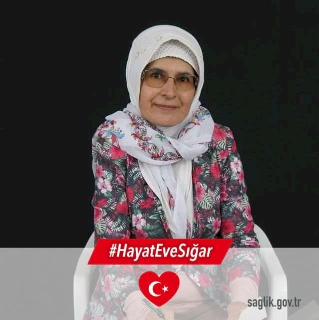 BAHÇELERDE BÜLBÜL GÜLE SESLENİR
