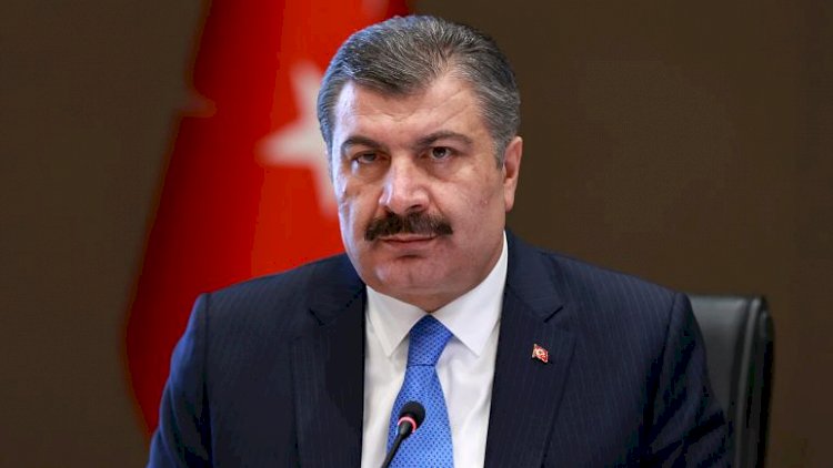Sağlık Bakanı Koca'dan AVM kuyruğu tepkisi: Çok yakınlık normalden tez ayrılık getirir