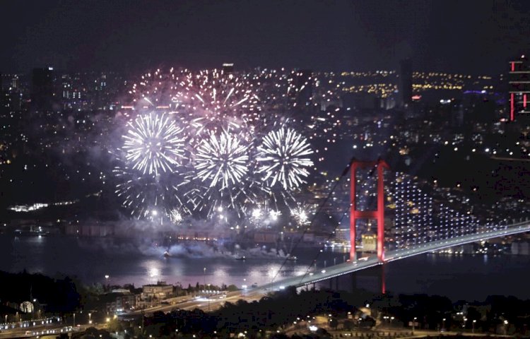 İMAMOĞLU: "19 MAYIS VE KADİR GECEMİZ KUTLU OLSUN"