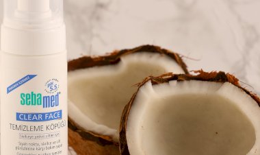 Cildinizi Antibakteriyel Özelliğe Sahip Sebamed Clear Face Temizleme Köpüğü ile Arındırın
