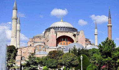 Fransa'dan Ayasofya açıklaması: Herkese açık kalmalı