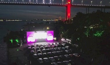 Arabada sinema keyfine devam
