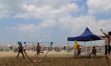 FLORYA GÜNEŞ PLAJINDA SPOR ZAMANI