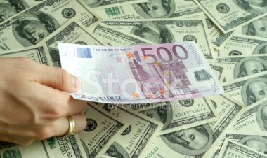 Euro/TL kuru rekor kırdı: Euro yükselirken, dolardaki yükseliş neden sınırlı kaldı?