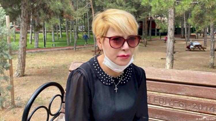 İranlı Mahtab Nozadtehrani BM önünde açlık grevinde