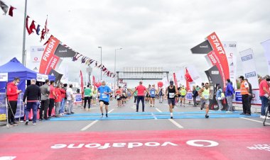 15. İSTANBUL YARI MARATONU’NU İBB’Lİ SPORCULAR BİRİNCİ TAMAMLADI