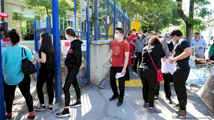 Eğitimde Covid-19 sancısı büyüyor