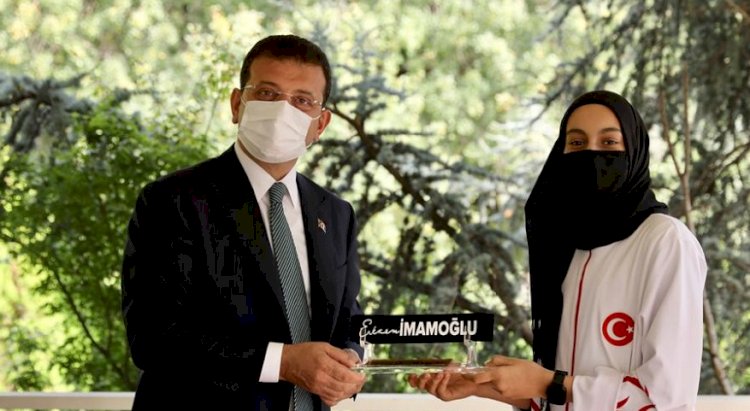 MİLLİ SPORCULARDAN İMAMOĞLU’NA ZİYARET