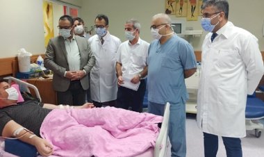 Kızılay Kan Merkezi Müdürünün kök hücre bağışı kanser hastasına umut oldu