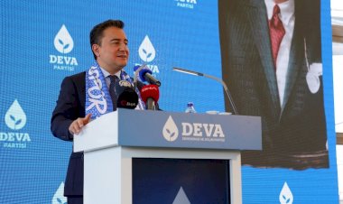 BABACAN: “Demokrasiyi askıya alırsanız, ekmeği de askıya koyarsınız”