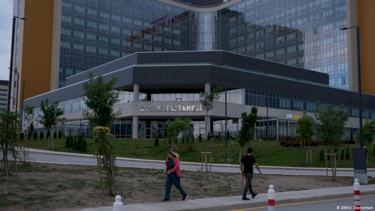 Reuters: Türk hastaneleri borç indirimi talep etti