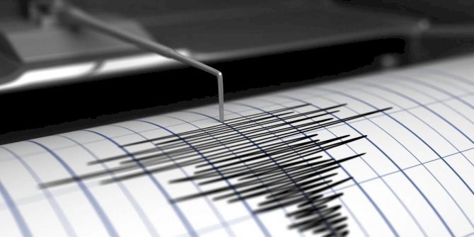 İzmir'de korkutan deprem