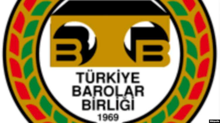 Avukatlar Bölünmeyi ve Genel Kurulların Ertelenmesini Tartışıyor