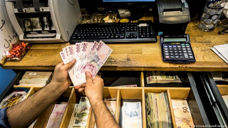 Dış politikadaki gerilim dövizi tırmandırıyor