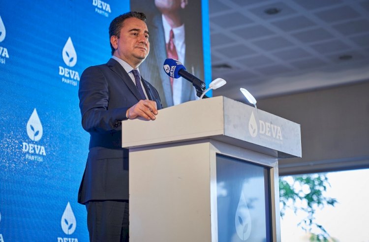 BABACAN: “Bulgar parasını değersiz diye dün çöpe atanlar, bugün Bulgarlar gelsin de para bıraksın diye bekliyor”