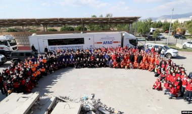 İzmir Depreminde Arama Kurtarma Tamamlandı, Can Kaybı 114