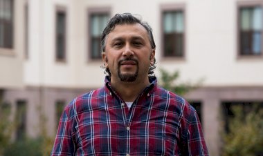 KOÇ ÜNİVERSİTESİ ÖĞRETİM ÜYESİ PROF. DR. METİN SİTTİ