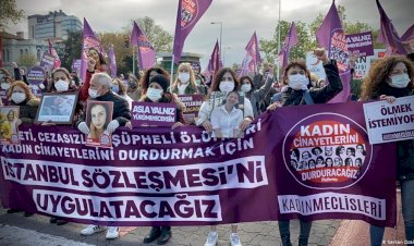 Kadınlar cinayetleri durdurmak için sokağa çıktı