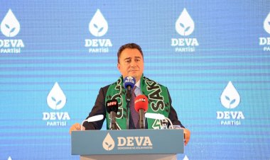 Babacan: ‘Milli irade, yüzde 10 almış bir genel başkanın devleti esir alması mıdır?’