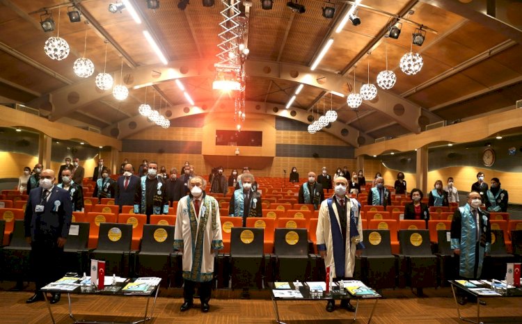 Prof. Dr. Nevzat Tarhan: “Pandemiden ders çıkarılmalı. Krizler fırsata çevrilmeli”