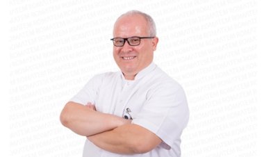 Yanlış Pozisyonda Oturmak Omurgayı Bozuyor