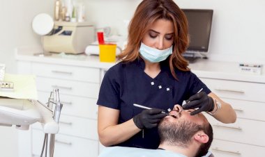 65 yaş üstü karantinada diş sağlığını ihmal ediliyor