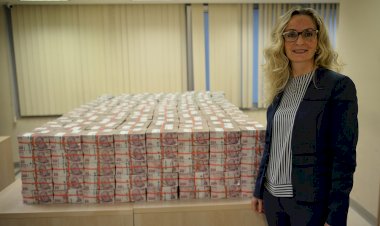 Milli Piyango tarihinin en büyük ikramiyesi sergilendi